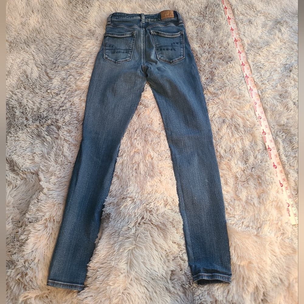 American Eagle Women's Distressed Blue Jeans - Picture 6 of 9